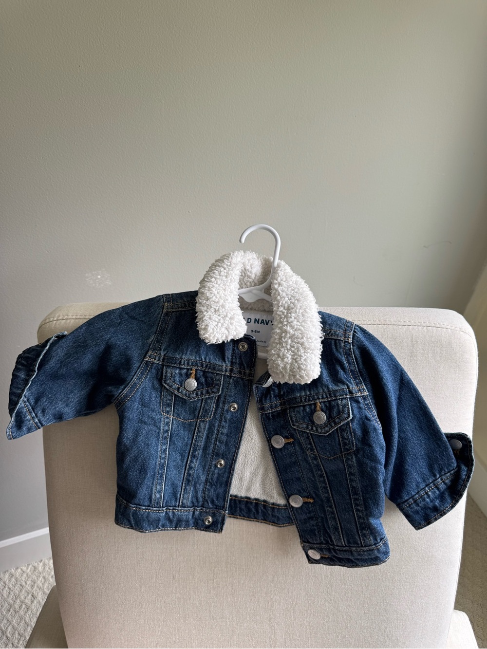 Old Navy Girls' Dark Blue Denim Jacket with Sherpa Collar 3-6m